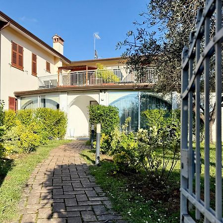Aparthotel Abitatt Fosdinovo Exterior foto